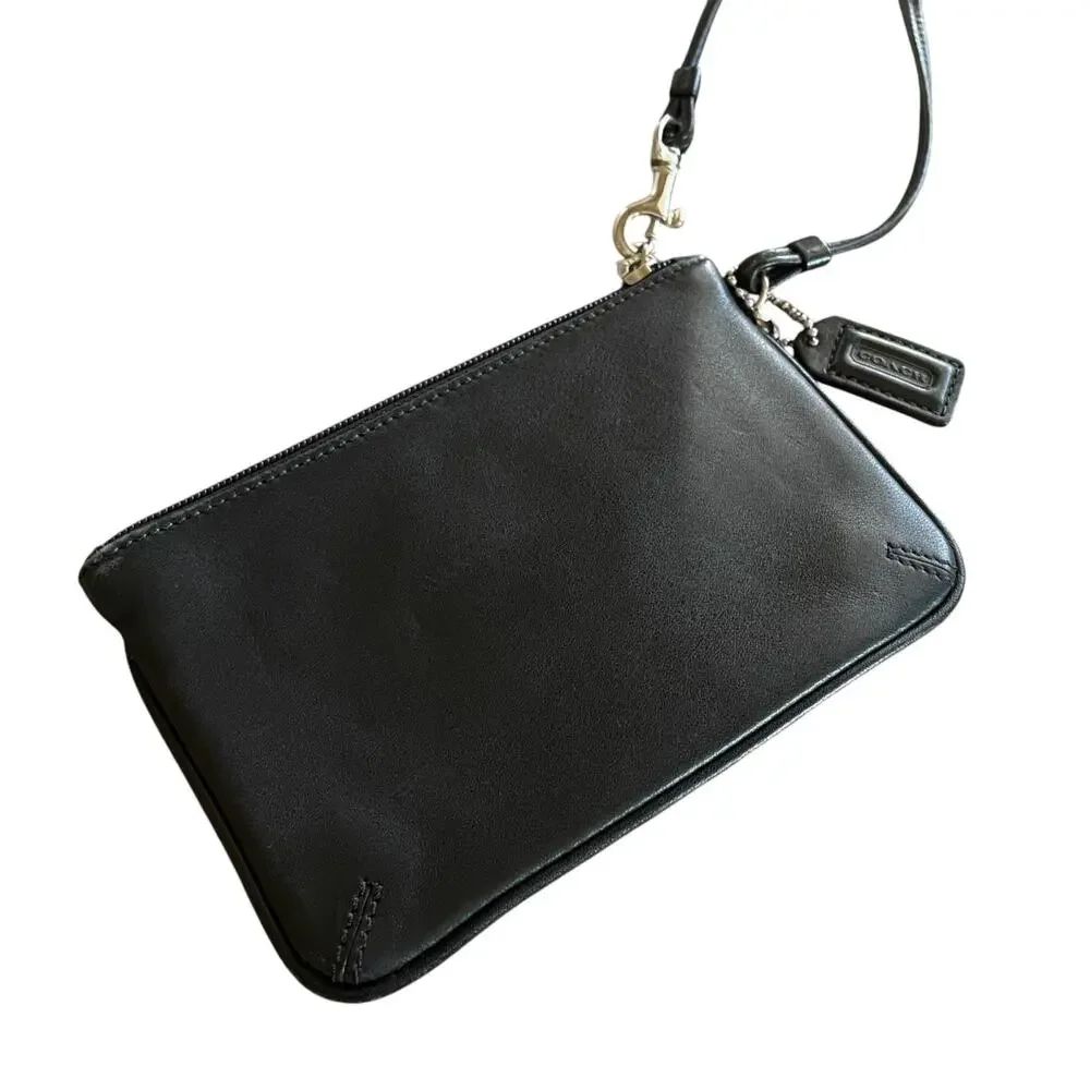 COACH Leatherware Small Smooth Black Leather Y2K Top Zip Wristlet Hang Tag